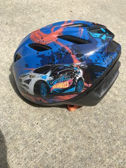 Bike helmet - 3T to 4t $15