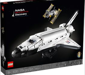LEGO Icons NASA Space Shuttle Discovery 10283 Model Building Set -