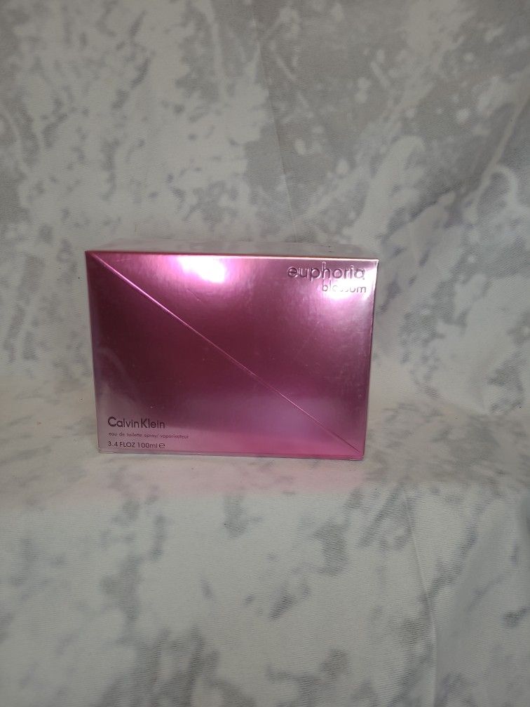 Calvin Klein Euphoric Blossom (Women)