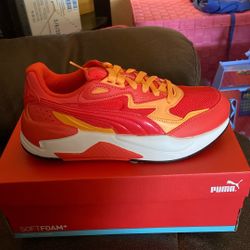 Color Red , Womens Puma , Size 8 