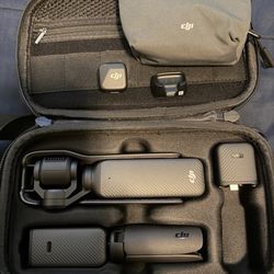 DJI Osmo Pocket 3 Creator Combo