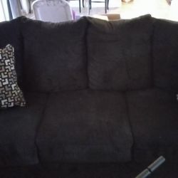 6 Month Old Sofa And Loveseat 