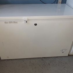 Big General electric freezer,we can negotiate,conjelador grande general electric ,podemos negociar