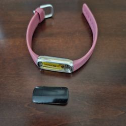 Fitbit Luxe For Parts Screen Disconnected