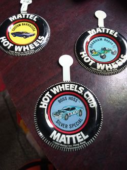 Vintage HOT WHEELS PINS