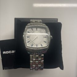 Roccawear Men’s Watch New With Box Battery Included Crystal Surrounded 