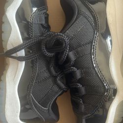 Jordan’s 11s Low Top Kids