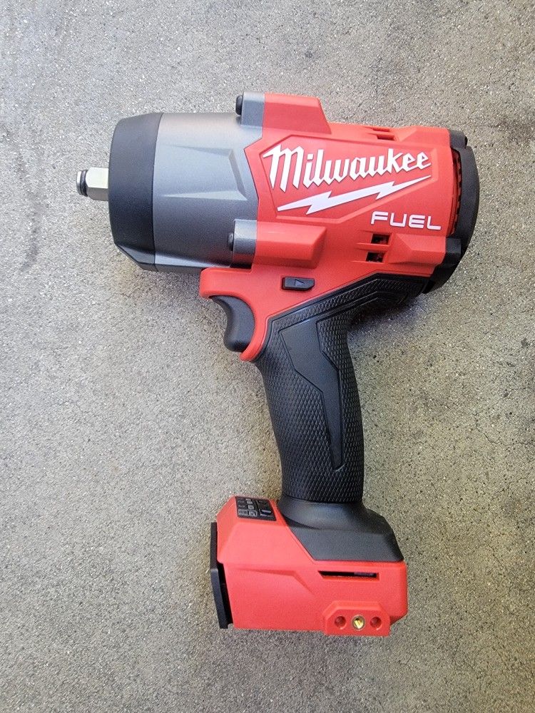 Milwaukee IMPACT Wrench 1/2