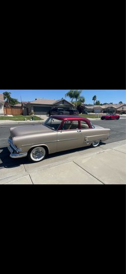1953 Ford Crestline