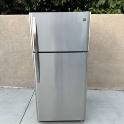 Kenmore Refrigerator 18cu Ft 30x30x66👍👌3 MONTHS WARRANTY 