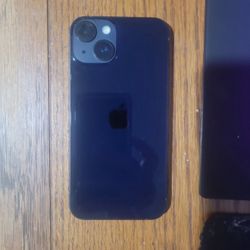 iPhone 14 midnight blue 
