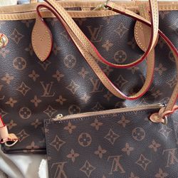 Louis Vuitton Handbag And wallet