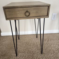 Small Side Table With Drawer