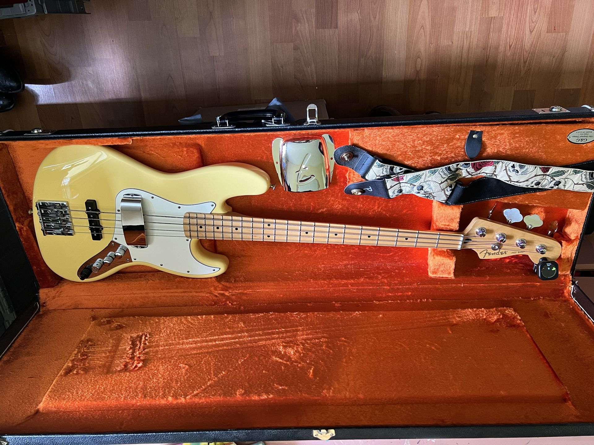 Fender Active Jazz Bass 