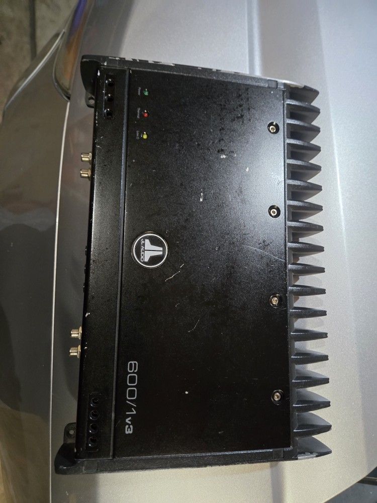 JL Audio Slash 600/1V3