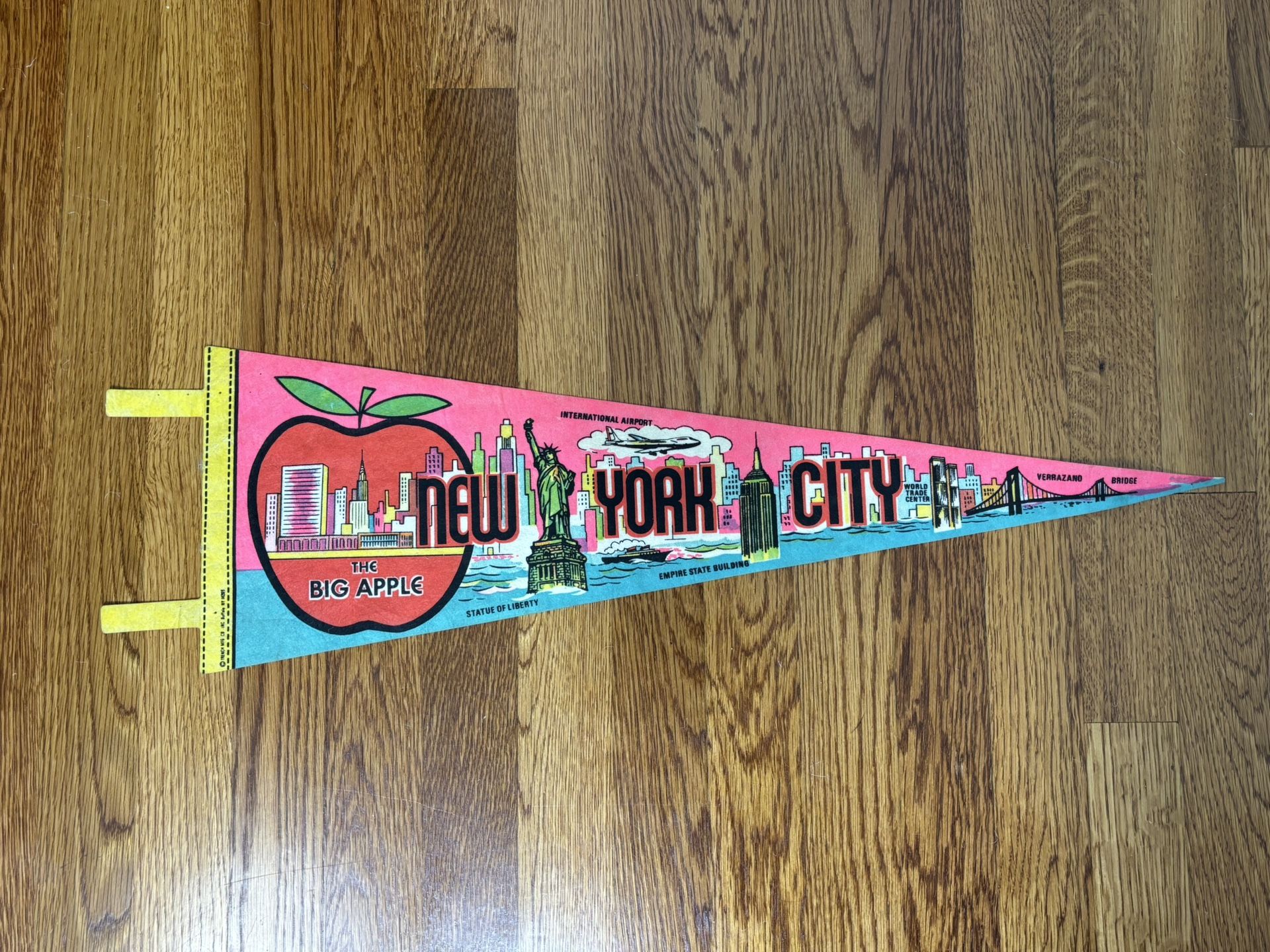 Vintage NEW YORK CITY The Big Apple Souvenir Pennant WORLD TRADE CENTER