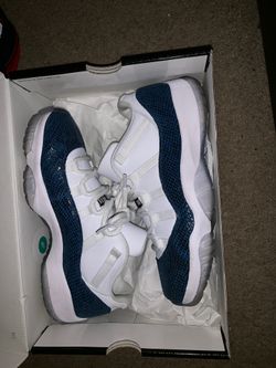 Men’s retro Jordan 11 low