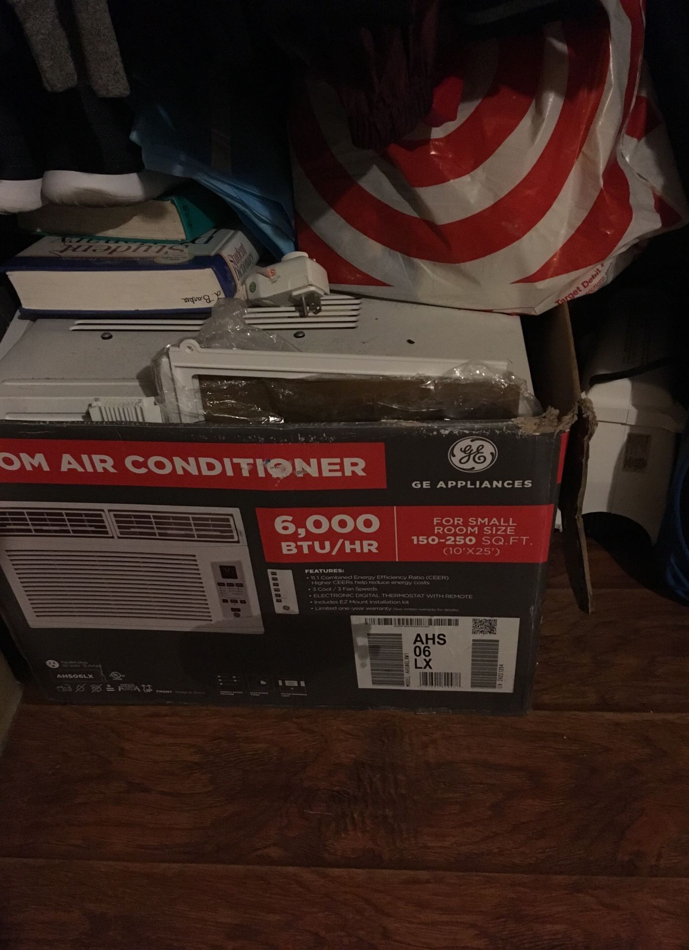 Room air conditioner for window