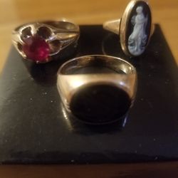 3 10k Gold Rings 