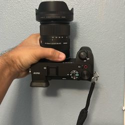 Sony A6700