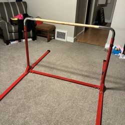 Adjustable Gymnastic Bar