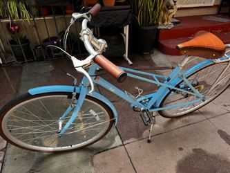 used bicycle - bicicleta usada