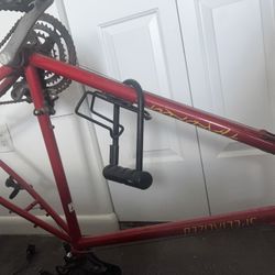 Specialized bike — 5’8 -6 Foot Person 