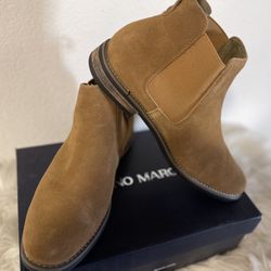 Men’s Chelsea Boots Size 10.5