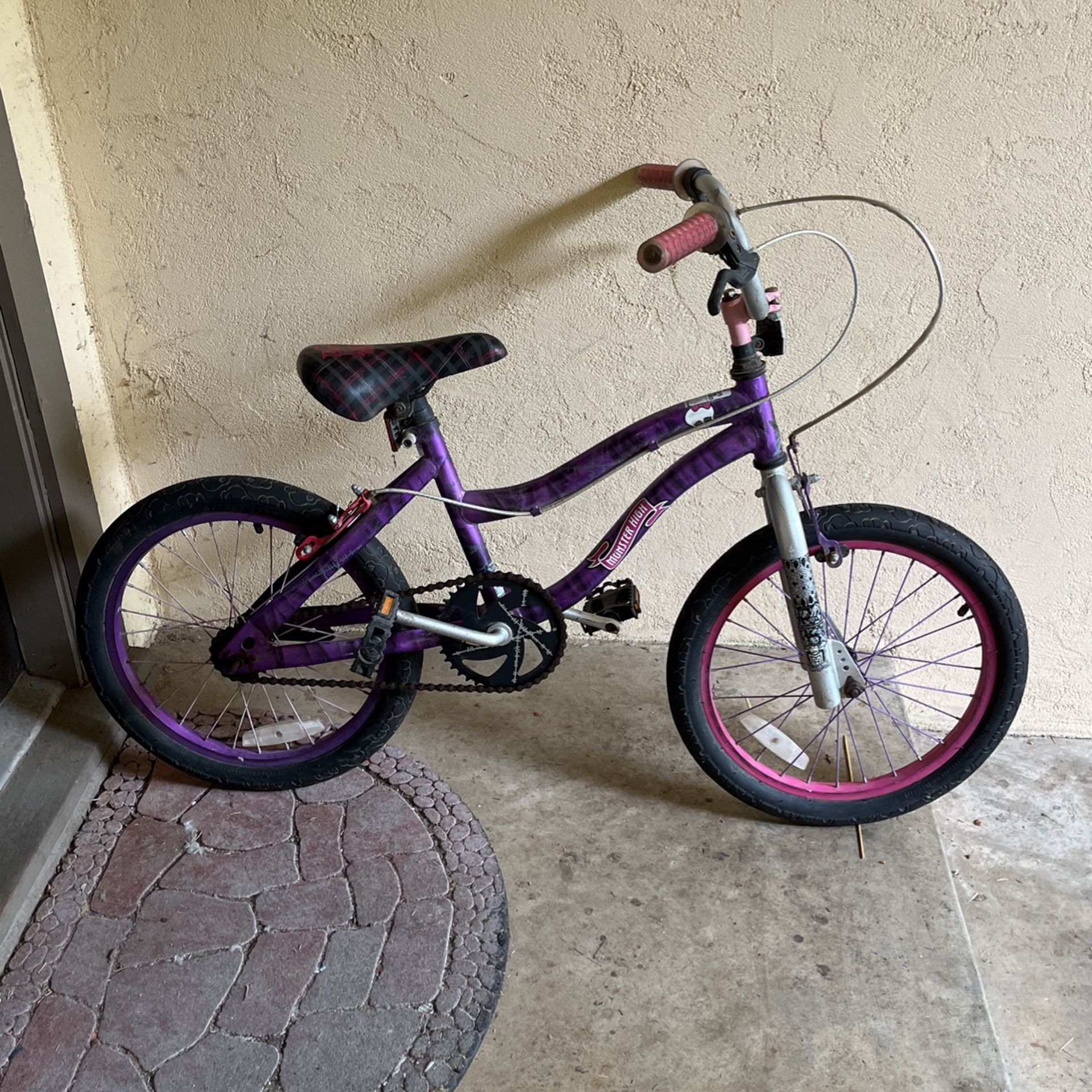 Monster High girls BMX bike