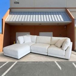 Dayna 4-Piece Fabric Modular Sectional