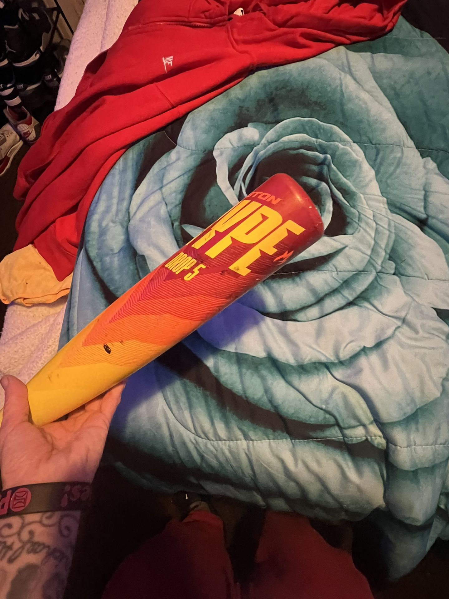 Hype Fire Bat Issa