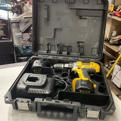 DeWalt Heavy Duty XRP 1/2” Cordless Drill/Driver