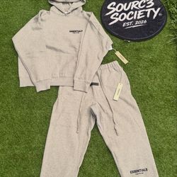 Size S Grey Essentials set
