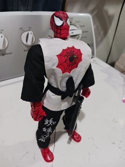 Vintage 2000 Toybiz Marvel Ninja  Spider-man action figure. Good Condition.  Collectible.