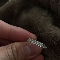 Silver Ring With Diamond. Don’t Know The Size 