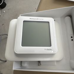 Honeywell Thermostat 