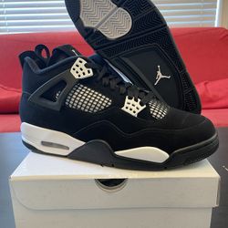 Jordan 4 White Thunder (Description Shows Prices)