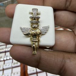 10k GOLD 0.21CTW DIAMOND ANGEL
