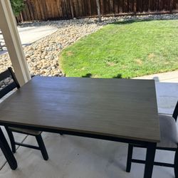 Dinning Table 