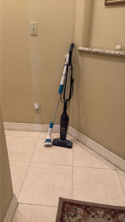 Scrubber And Vacuum Set