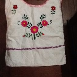 Girls Mexican blouse size 10