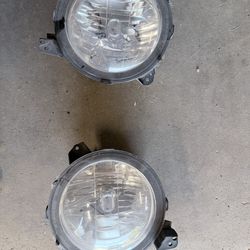Jeep Wrangler OEM Headlights