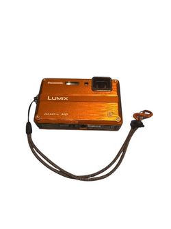 Panasonic Lumix DMC-TS2 14.1 MP Waterproof Digital Camera 4.6x Zoom - (READ)