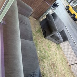 Bendo Un Set DE Sofa Y. Una Secadora De Gas