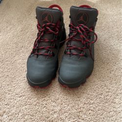 Nike Air Jordan Winterized 6 Rings Boots Anthracite Red Size 9 