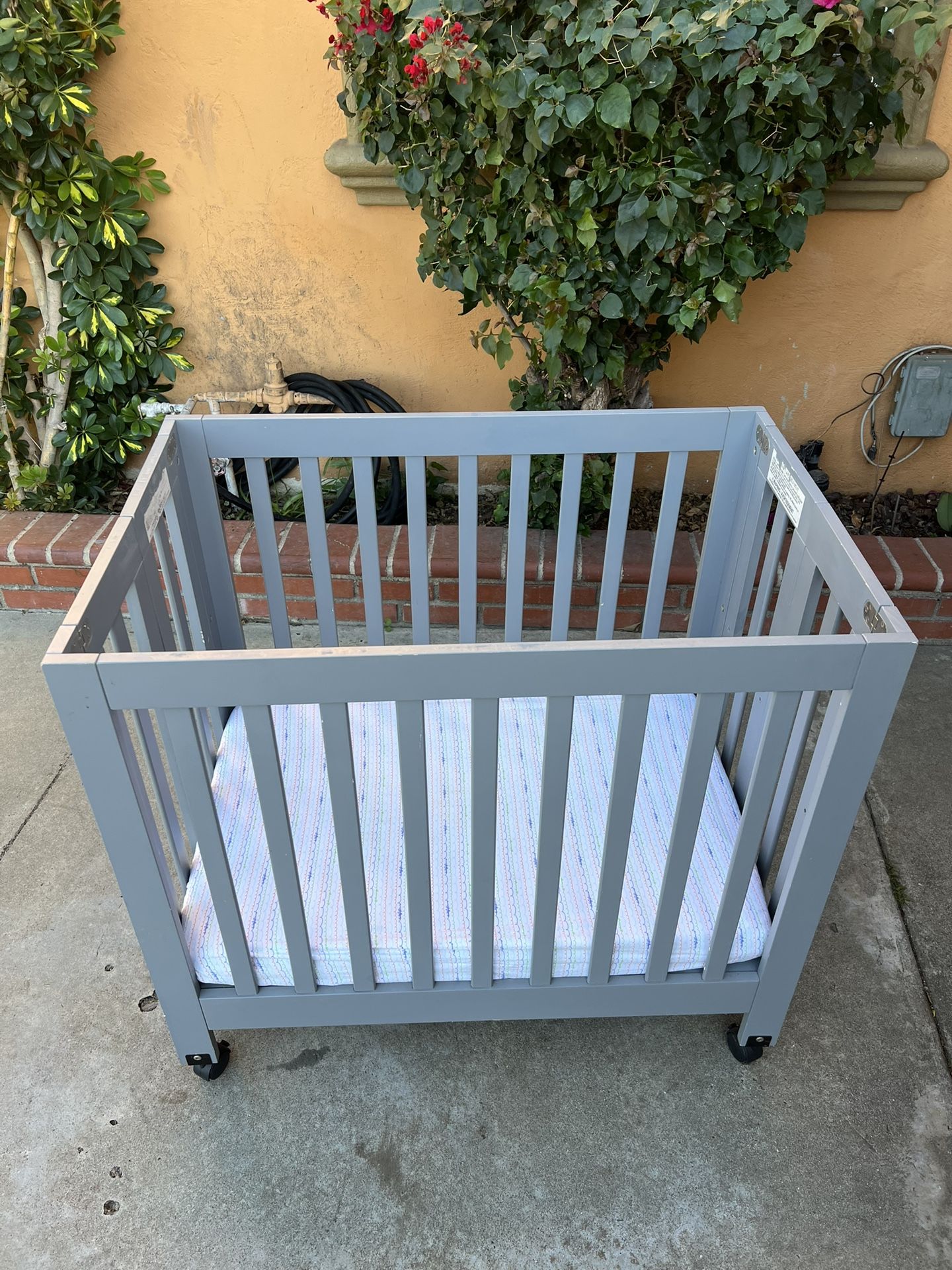 Portable Baby Crib