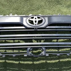 2022-2024 TOYOTA TUNDRA FRONT GRILLE INSERT OEM PART#  53101-0C110