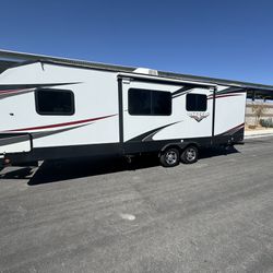 2020 Intrepid 30 ‘ft Travel Trailer With Slide Out 