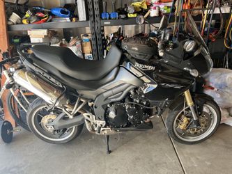 2009 triumph 1050 tiger