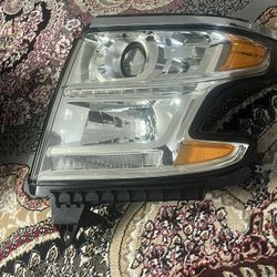 Driver Side Headlight For Suburban/tahoe 